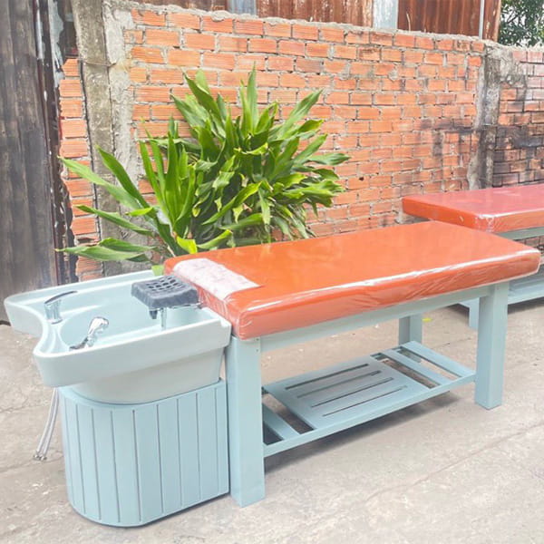 Giường gội khung gỗ sơn màu xanh nhạt kết hợp nệm màu nâu
